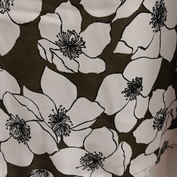 Top - Picture 6 of 7